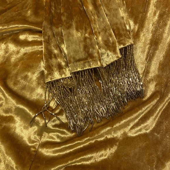 Better Days RUTH Gold Velvet Dress - Picture 4 of 4